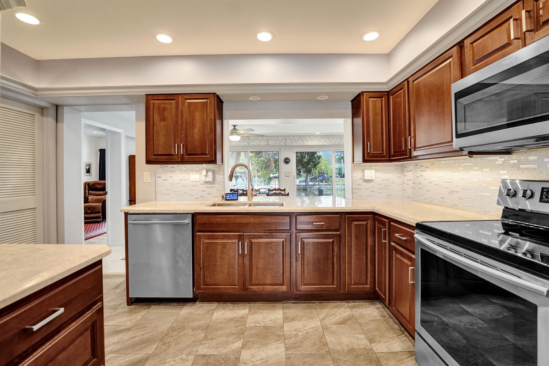 1431 S Ocean Boulevard, Unit 37, Lauderdale by the Sea, FL 33062 Photo