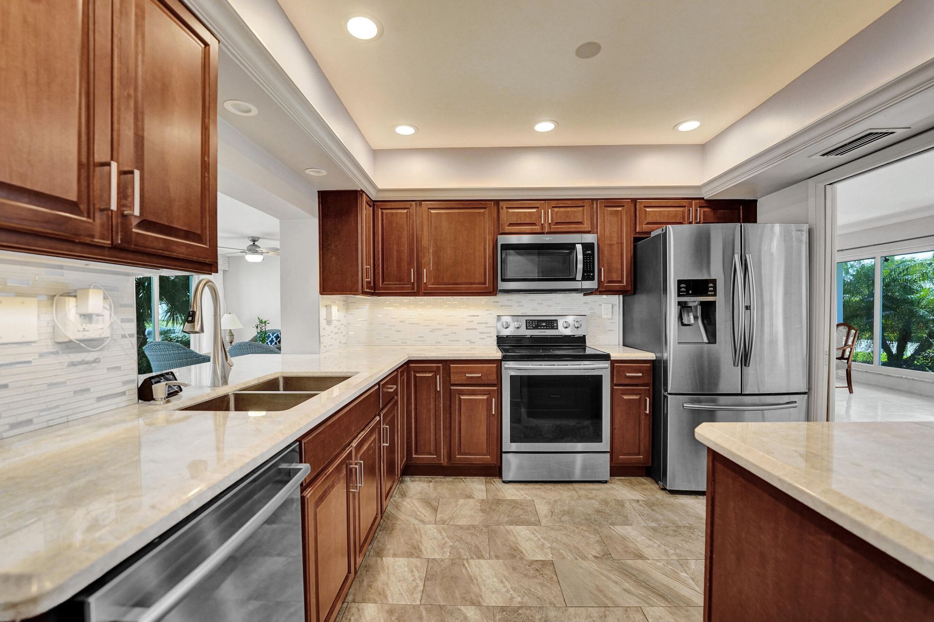 1431 S Ocean Boulevard, Unit 37, Lauderdale by the Sea, FL 33062 Photo