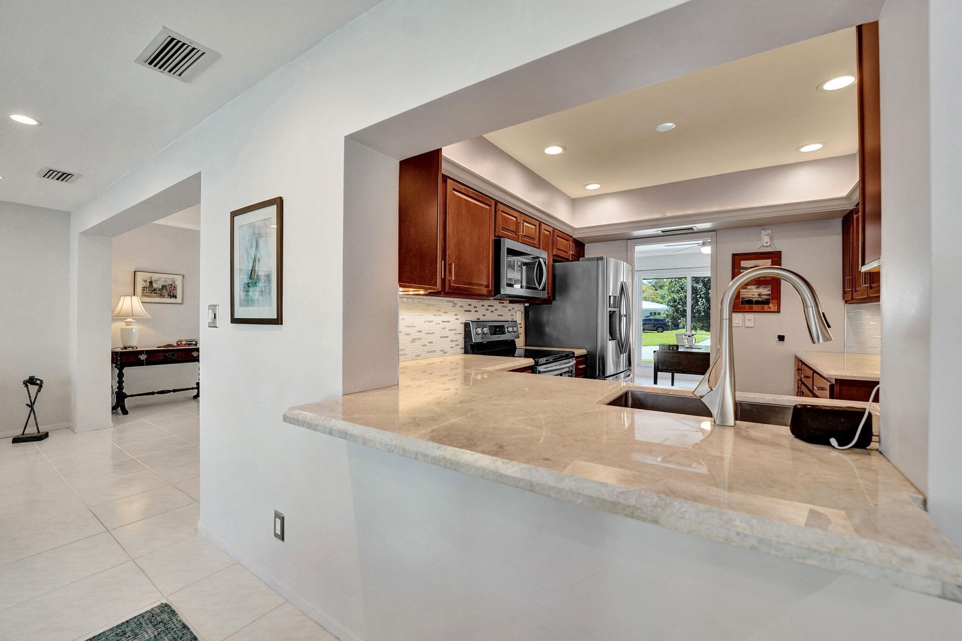 1431 S Ocean Boulevard, Unit 37, Lauderdale by the Sea, FL 33062 Photo