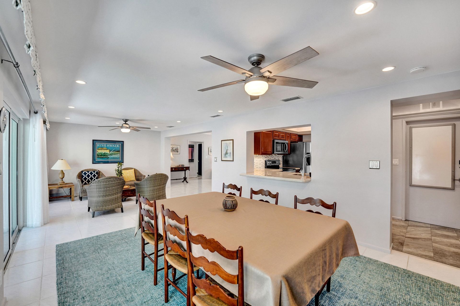 1431 S Ocean Boulevard, Unit 37, Lauderdale by the Sea, FL 33062 Photo