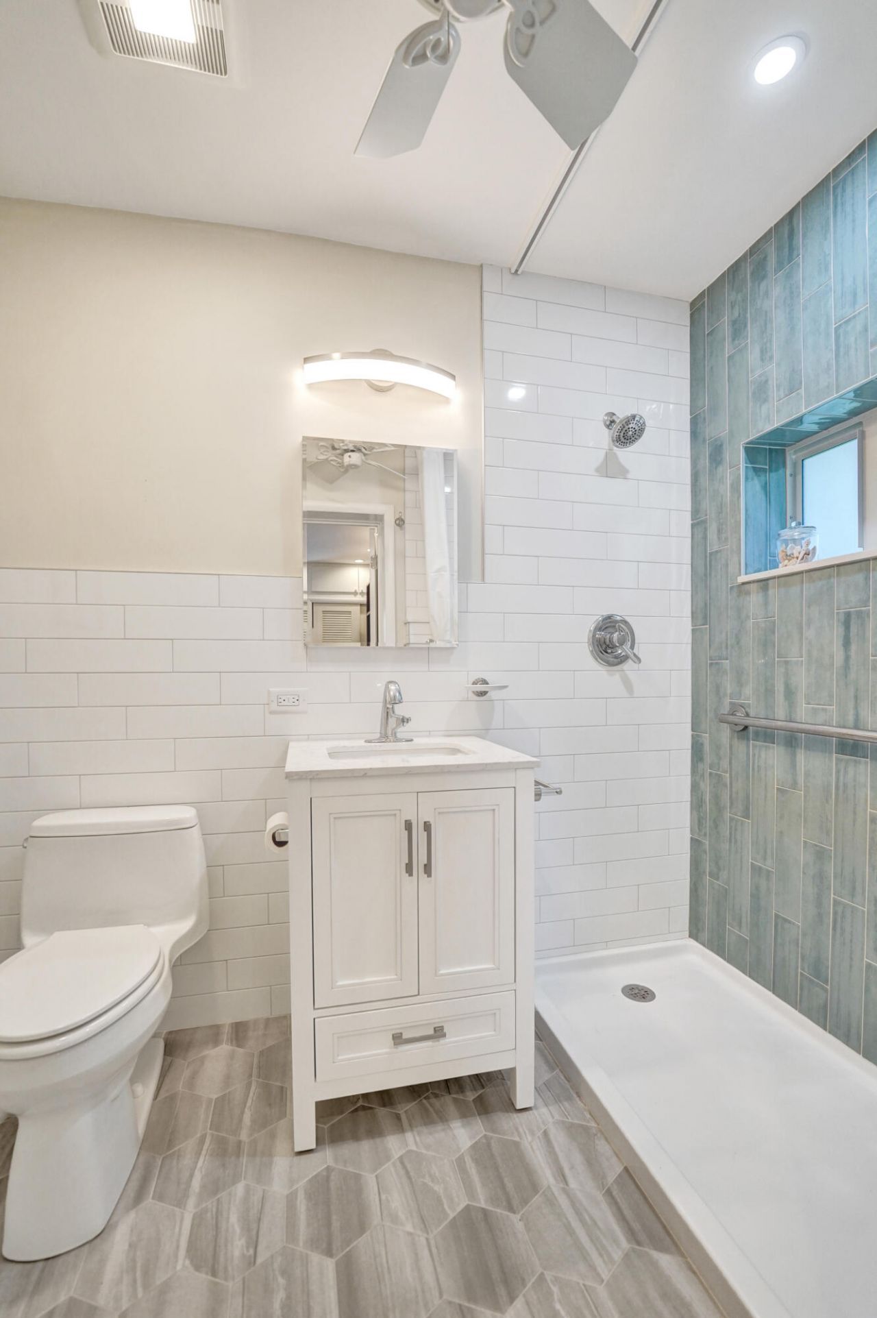 1431 S Ocean Boulevard, Unit 37, Lauderdale by the Sea, FL 33062 Photo