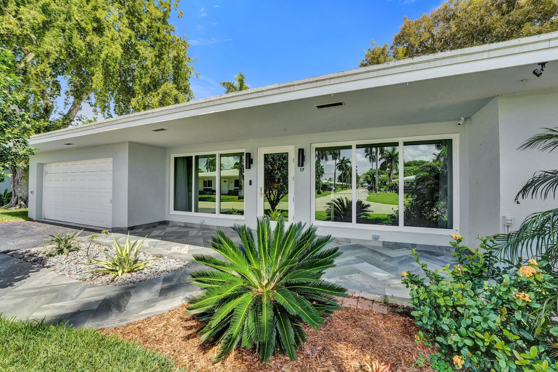 1431 S Ocean Boulevard, Unit 37, Lauderdale by the Sea, FL 33062 Photo