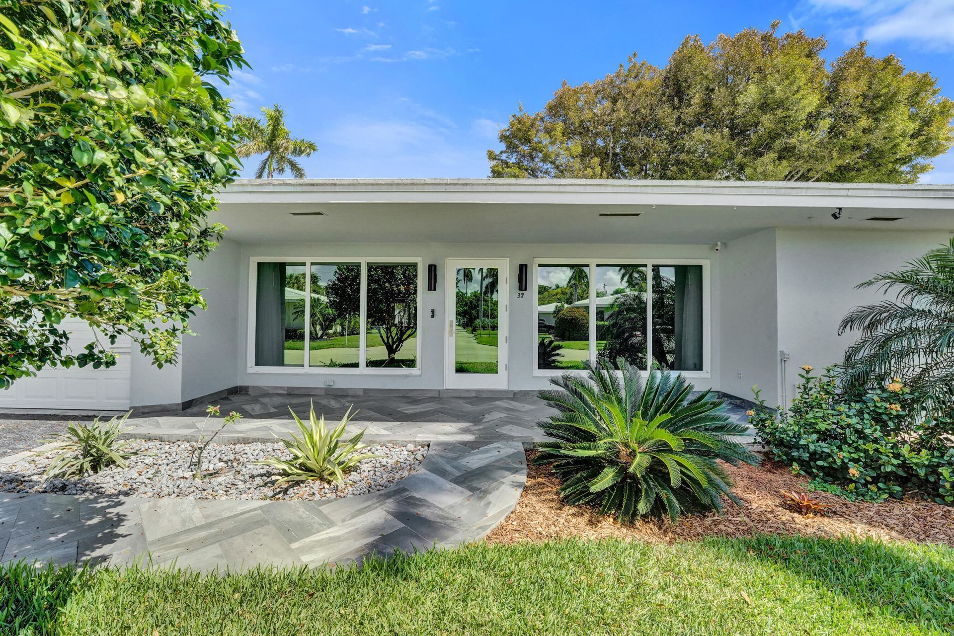 1431 S Ocean Boulevard, Unit 37, Lauderdale by the Sea, FL 33062 Photo