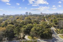 202 Broadway St. photo 4