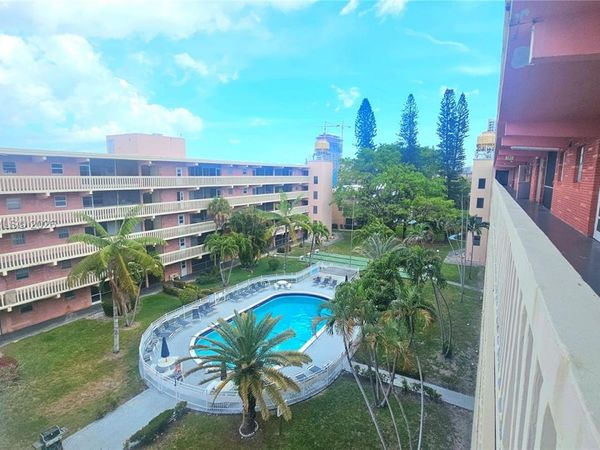 180 NE 12th Ave, Unit 10E, Hallandale Beach, FL 33009