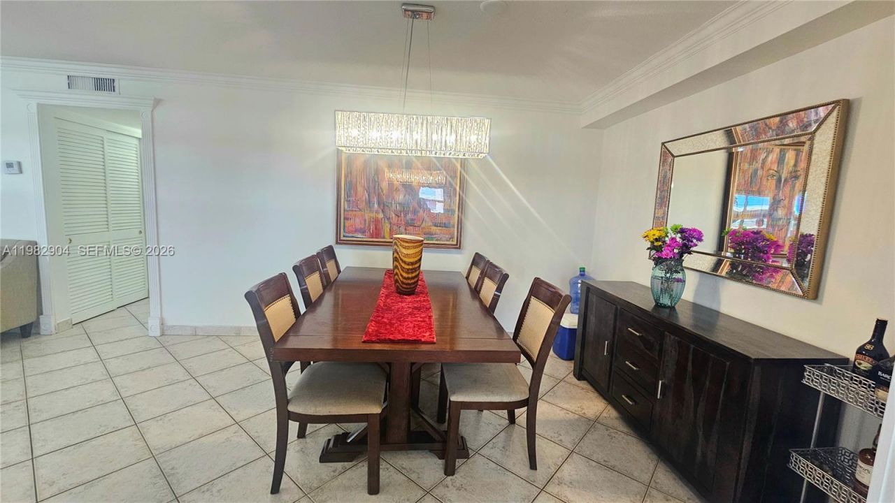 180 NE 12th Ave, Unit 10E, Hallandale Beach, FL 33009 Photo