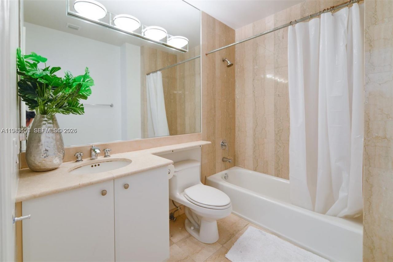 145 Jefferson Ave, Unit 445, Miami Beach, FL 33139 Photo