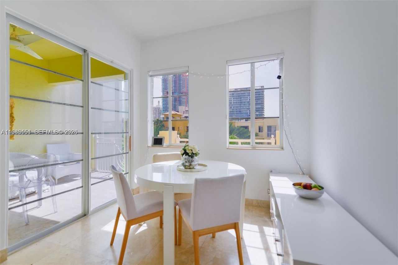 145 Jefferson Ave, Unit 445, Miami Beach, FL 33139 Photo