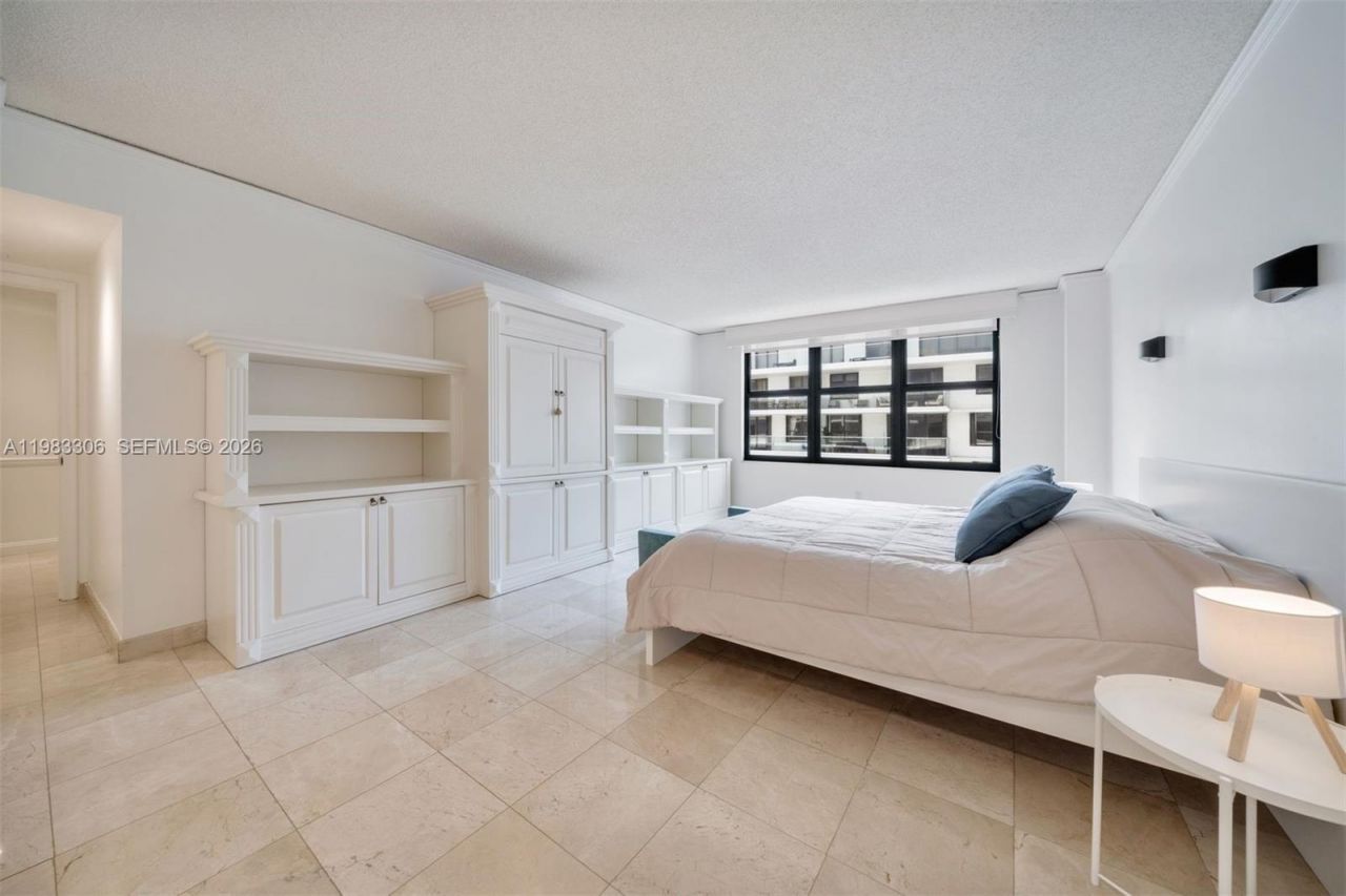 9801 Collins Ave, Unit 19H, Bal Harbour, FL 33154 Photo