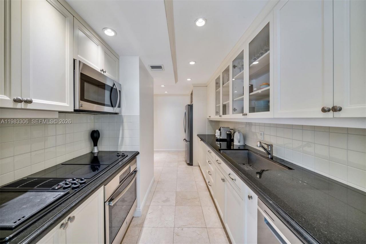 9801 Collins Ave, Unit 19H, Bal Harbour, FL 33154 Photo