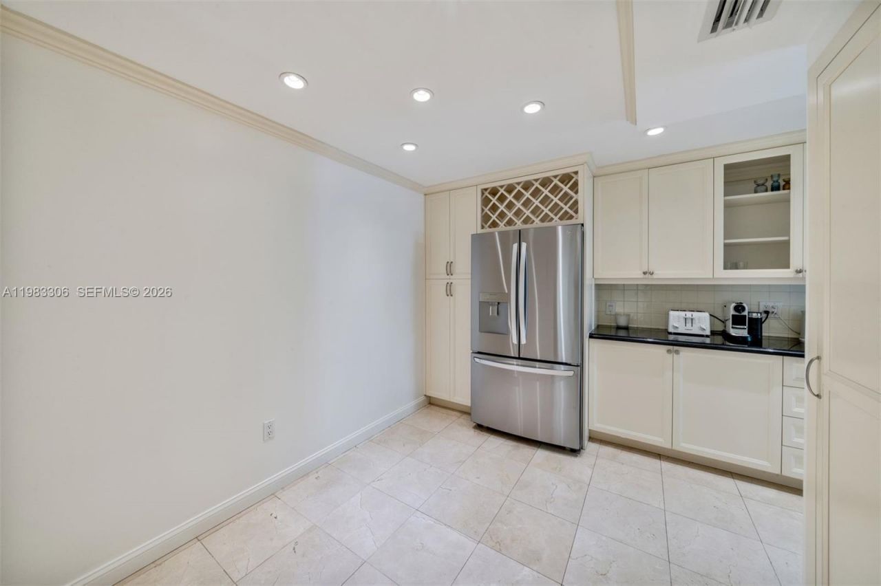 9801 Collins Ave, Unit 19H, Bal Harbour, FL 33154 Photo
