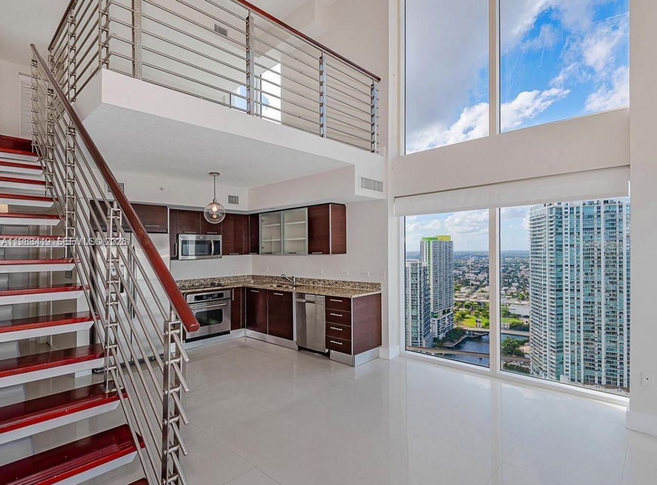 41 SE 5th St, Unit 2417, Miami, FL 33131 Photo