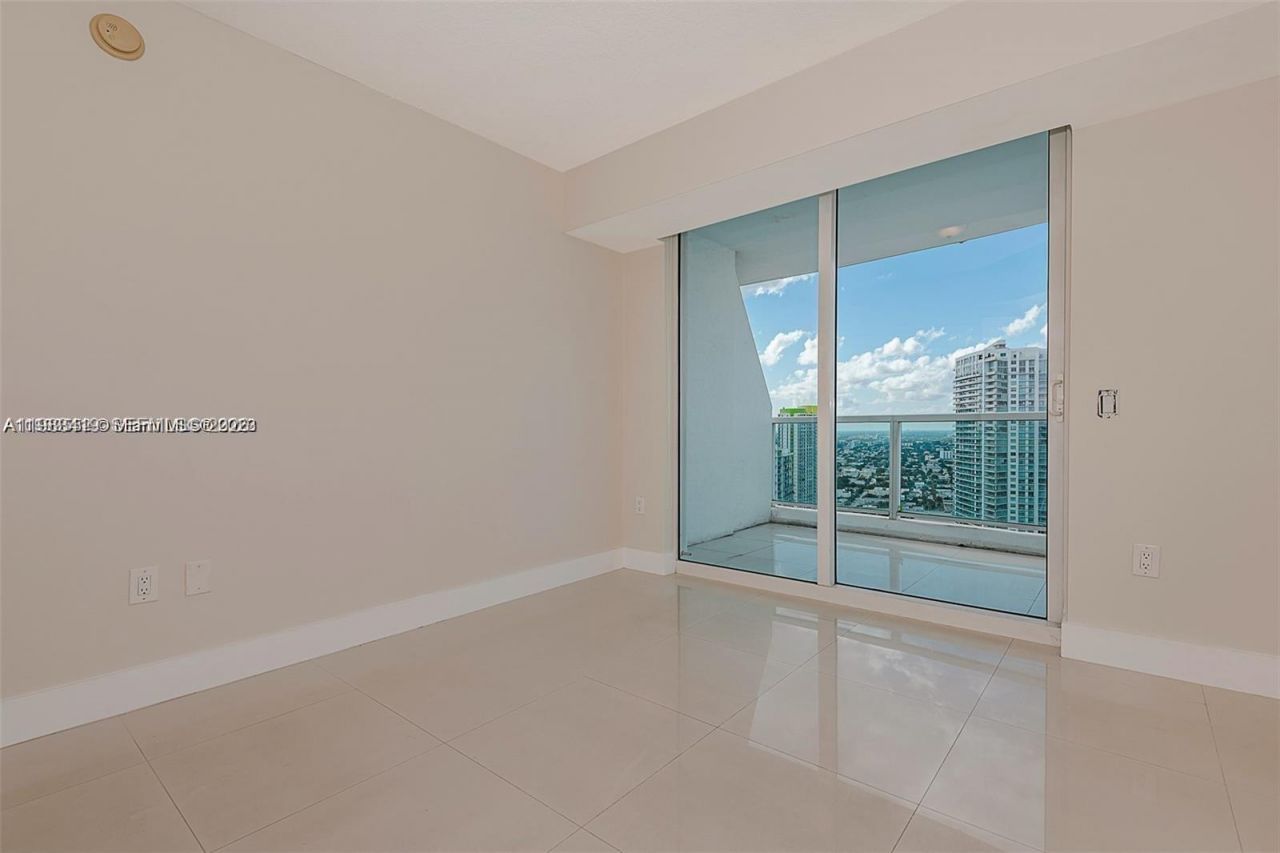 41 SE 5th St, Unit 2417, Miami, FL 33131 Photo