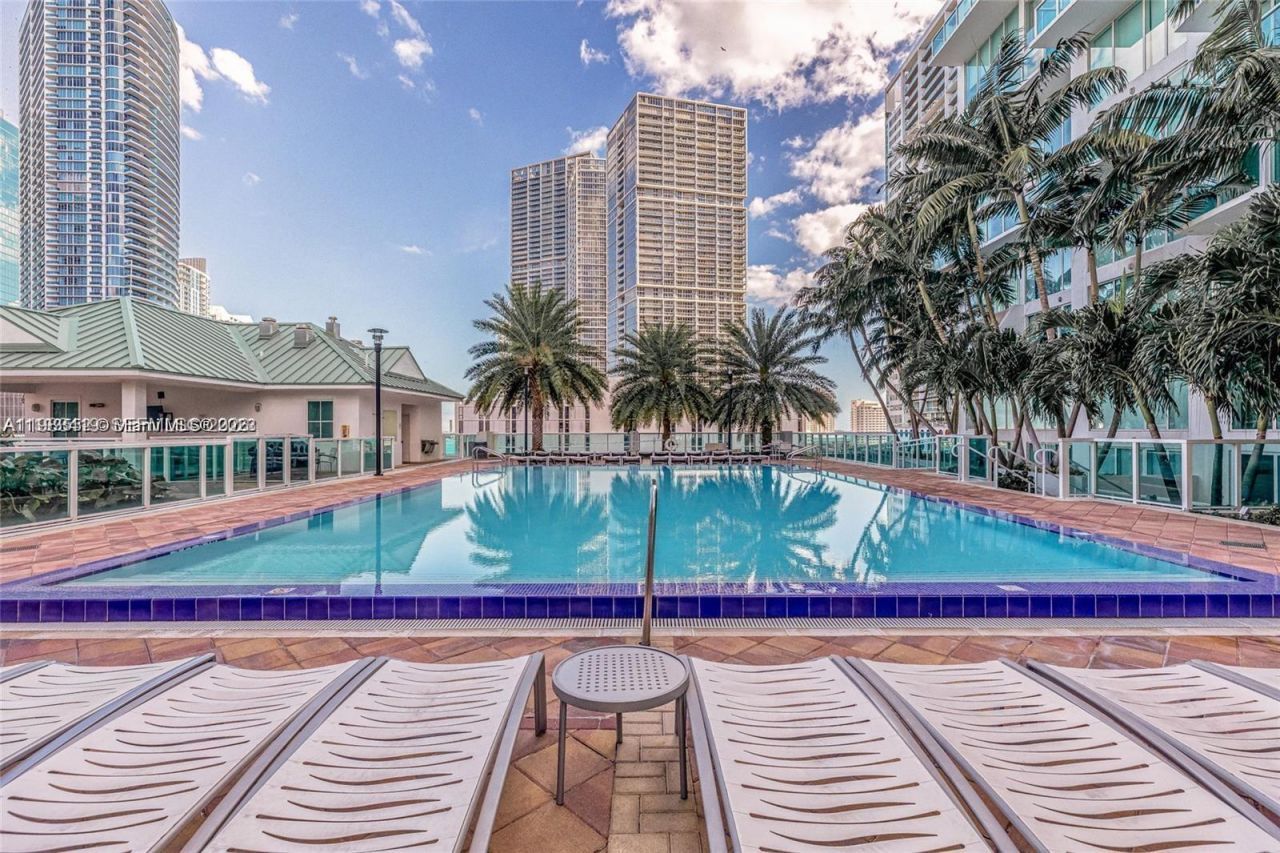 41 SE 5th St, Unit 2417, Miami, FL 33131 Photo