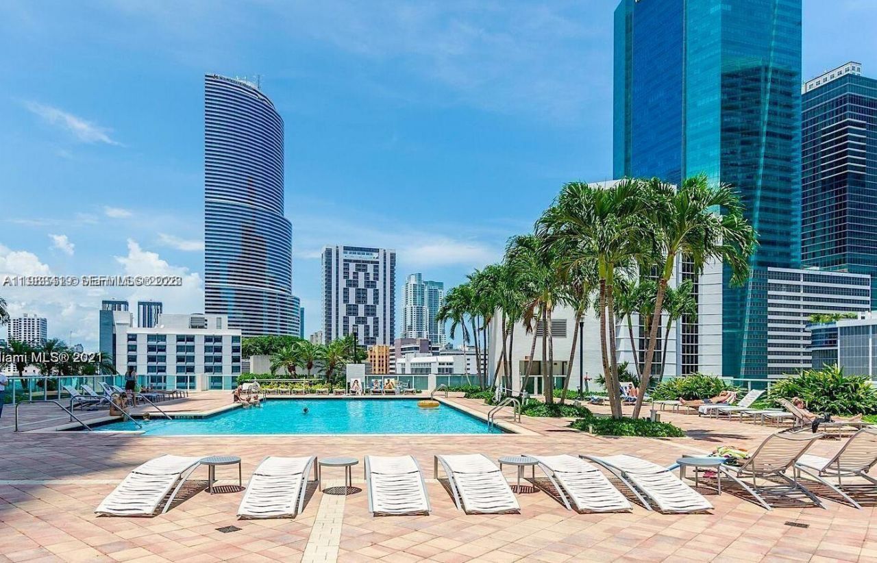 41 SE 5th St, Unit 2417, Miami, FL 33131 Photo