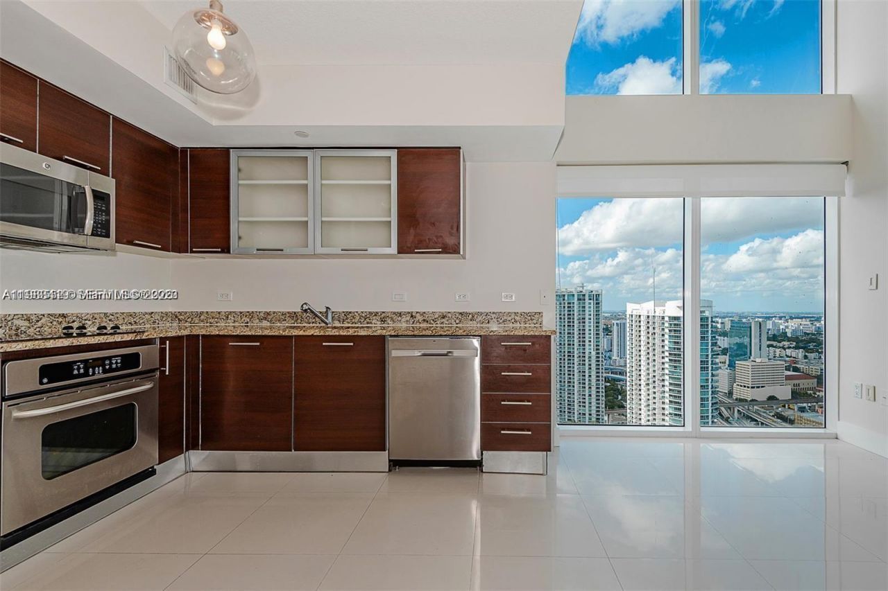 41 SE 5th St, Unit 2417, Miami, FL 33131 Photo