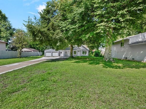 641 Gilman Street, Garden City, MI 48135