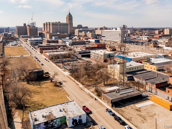 277 E Baltimore Street, Detroit, MI 48202