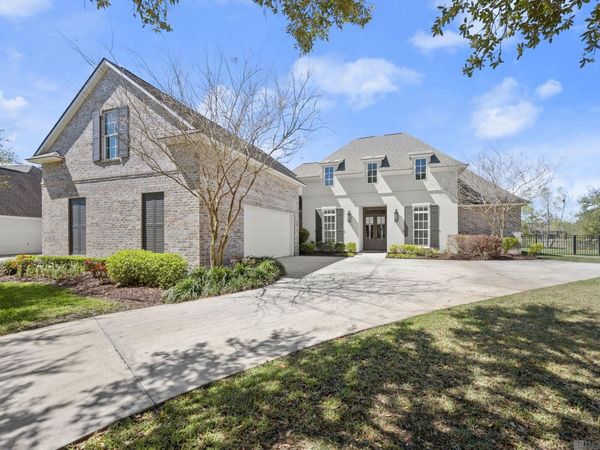 40246 Dove Estates Ct, Gonzales, LA 70737