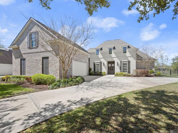 40246 Dove Estates Ct, Gonzales, LA 70737