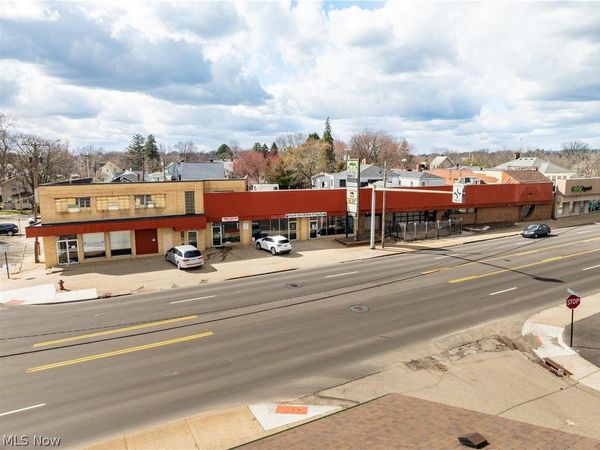 2729 Cleveland Avenue NW, Canton, OH 44709