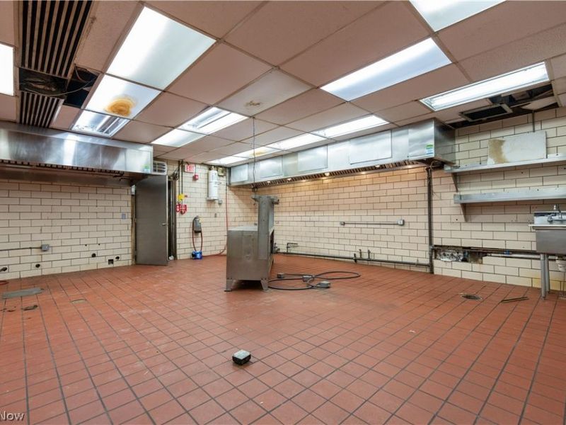 2729 Cleveland Avenue NW, Canton, OH 44709 Photo 30