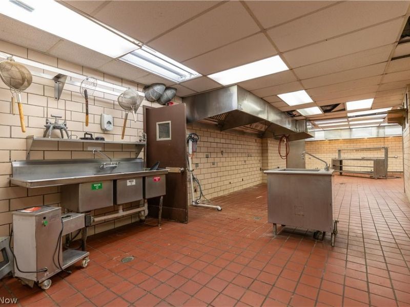 2729 Cleveland Avenue NW, Canton, OH 44709 Photo 32