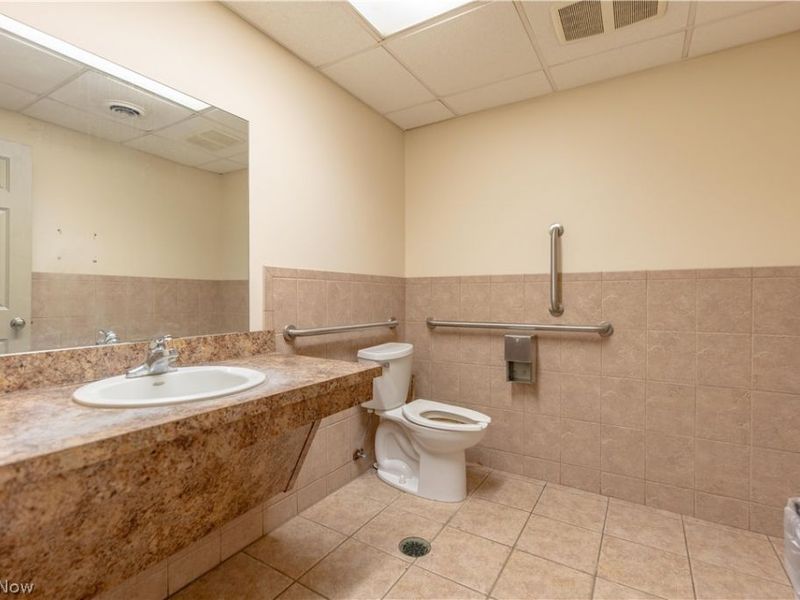 2729 Cleveland Avenue NW, Canton, OH 44709 Photo 33