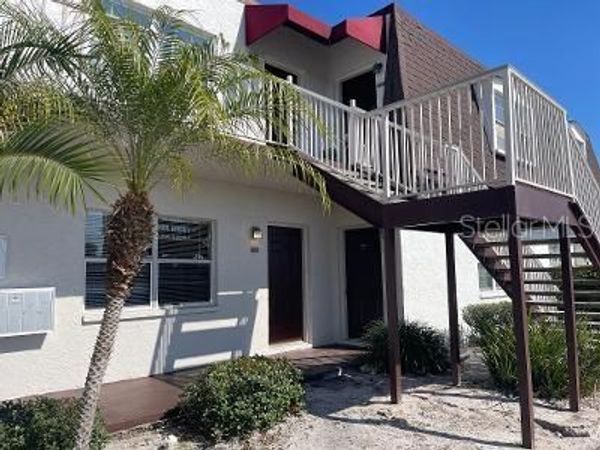 9105 W HILLSBOROUGH AVENUE , Unit I104, TAMPA, FL 33615