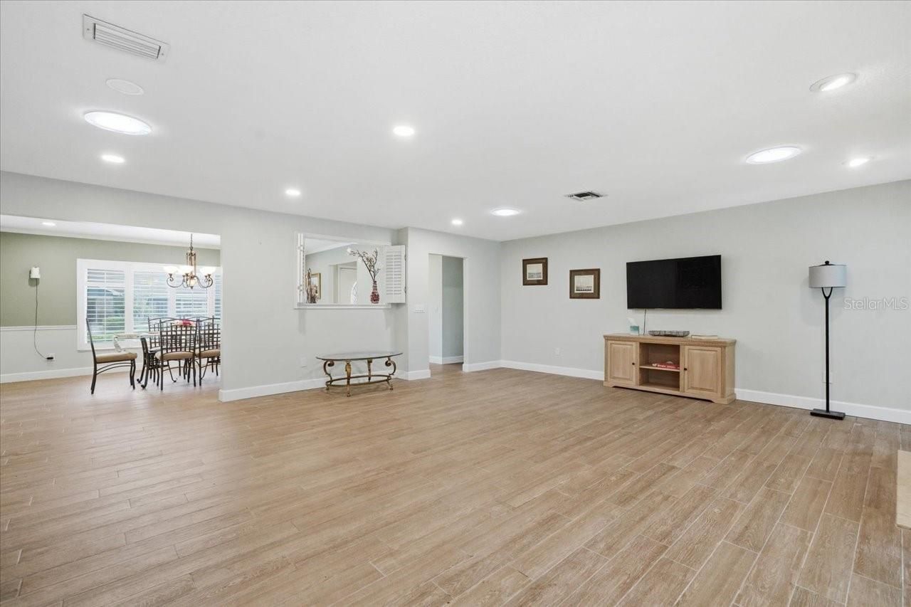 12212 Snead Place, Tampa, FL 33624 Photo