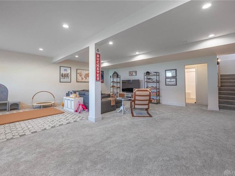 9921 Rothschild Court, Clearcreek Township, OH 45458 Photo 32