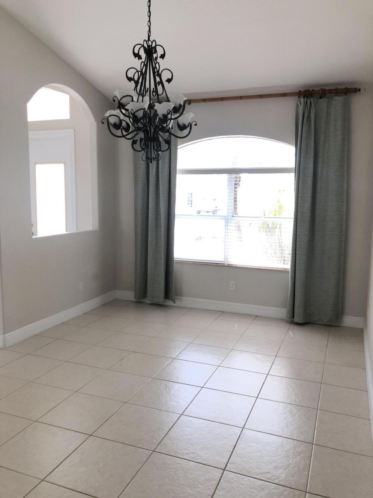 584 SE Nome Drive, Port Saint Lucie, FL 34984 Photo