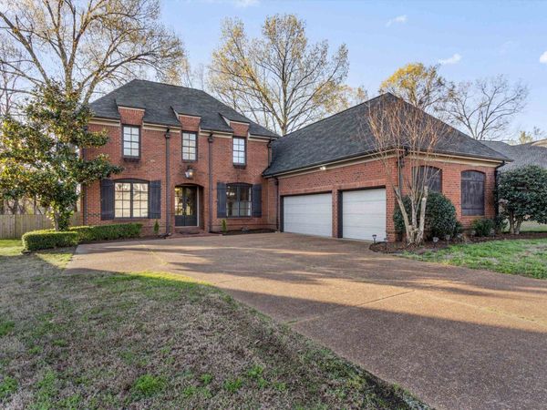 8841 RIVER PINE DR, Cordova, TN 38016