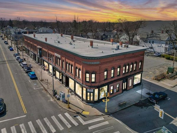 82.5 Maple St, Unit 7, Northampton, MA 01062