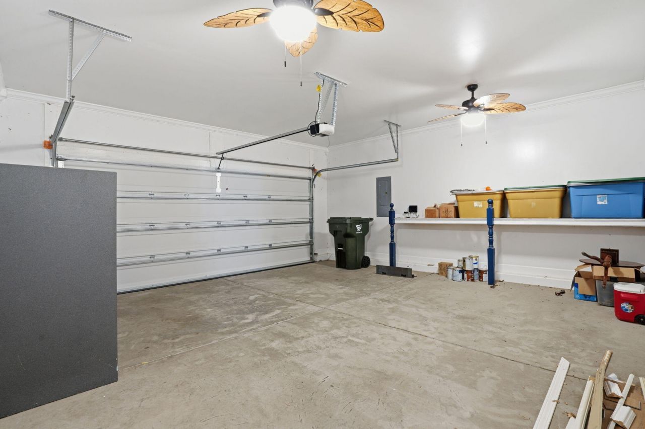 122 Oakwood Boulevard Photo 24