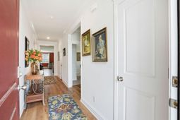 122 Oakwood Boulevard photo 4