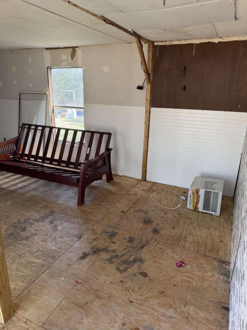 450 Old Castle Street Photo 12