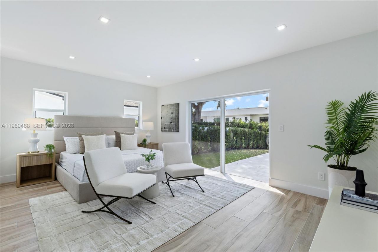 1840 NE 199th St , Miami, FL 33179 Photo