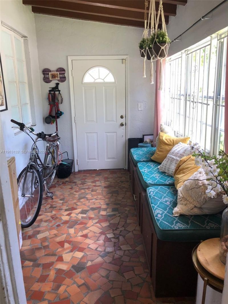 551 NE 69th St, Unit 1&2, Miami, FL 33138 Photo