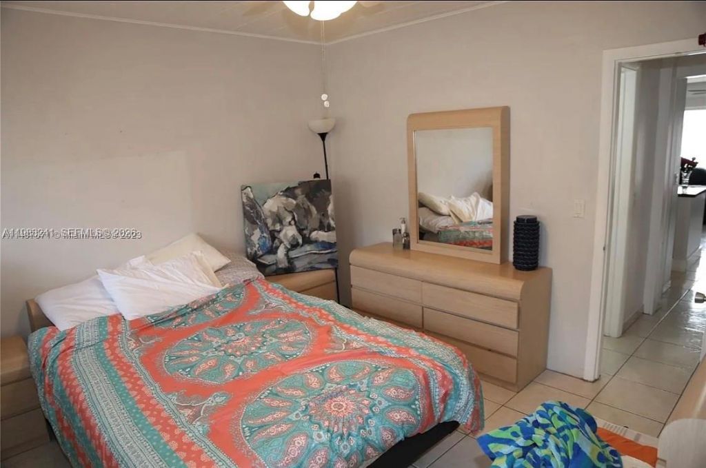 815 SW 10th Ter , Unit 4V, Hallandale Beach, FL 33009 Photo