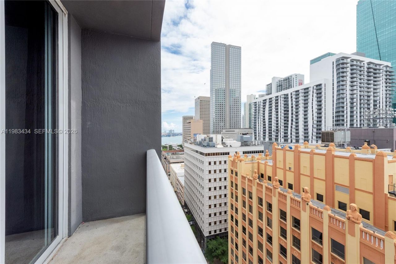 151 SE 1st St , Unit 1709, Miami, FL 33131 Photo