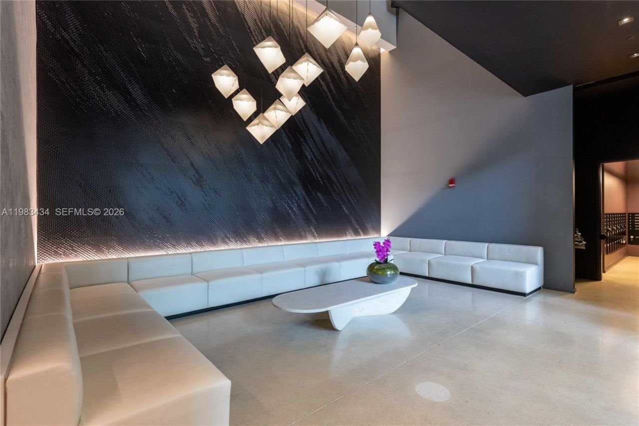 151 SE 1st St , Unit 1709, Miami, FL 33131 Photo