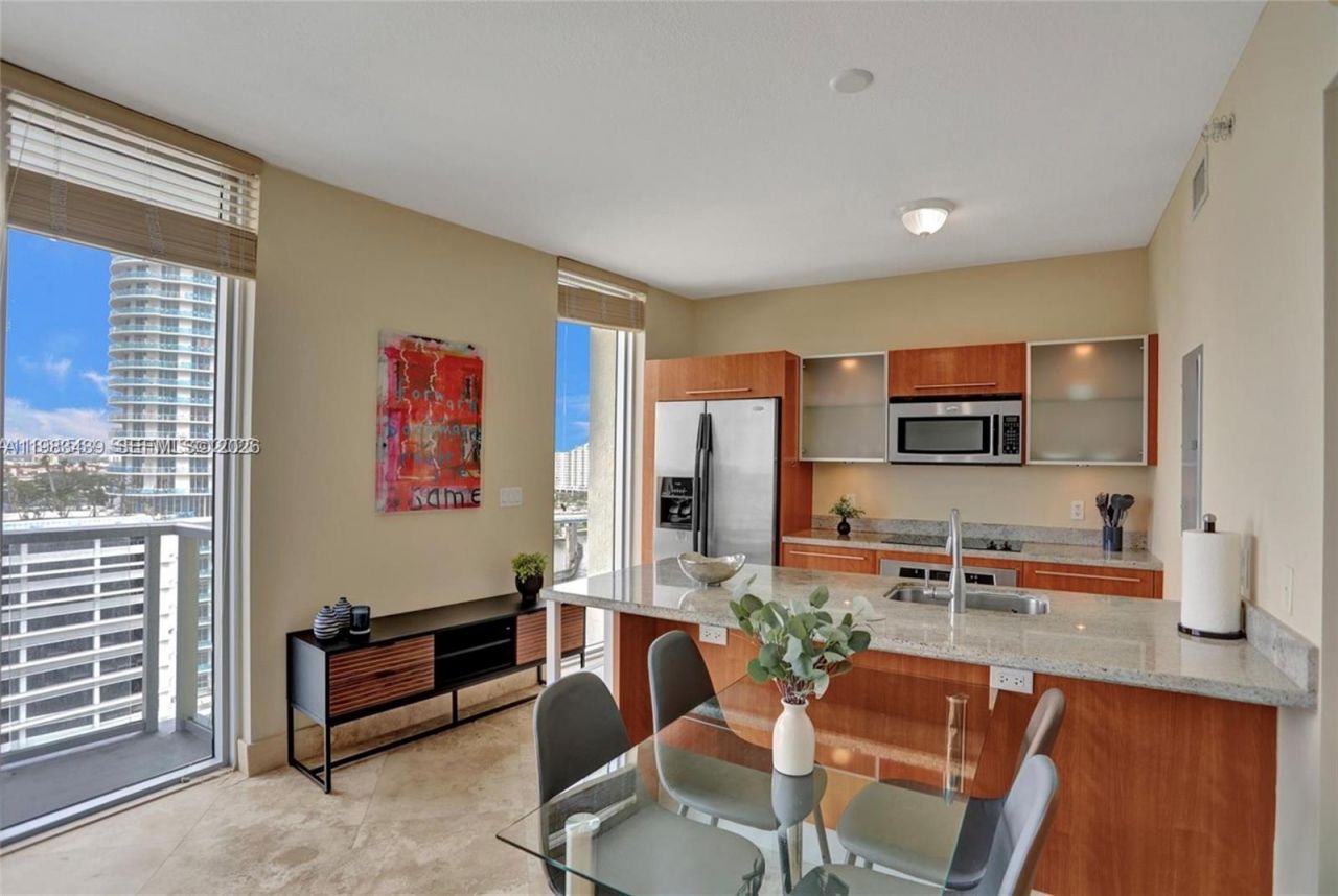 185 SW 7th St, Unit 1600, Miami, FL 33130 Photo