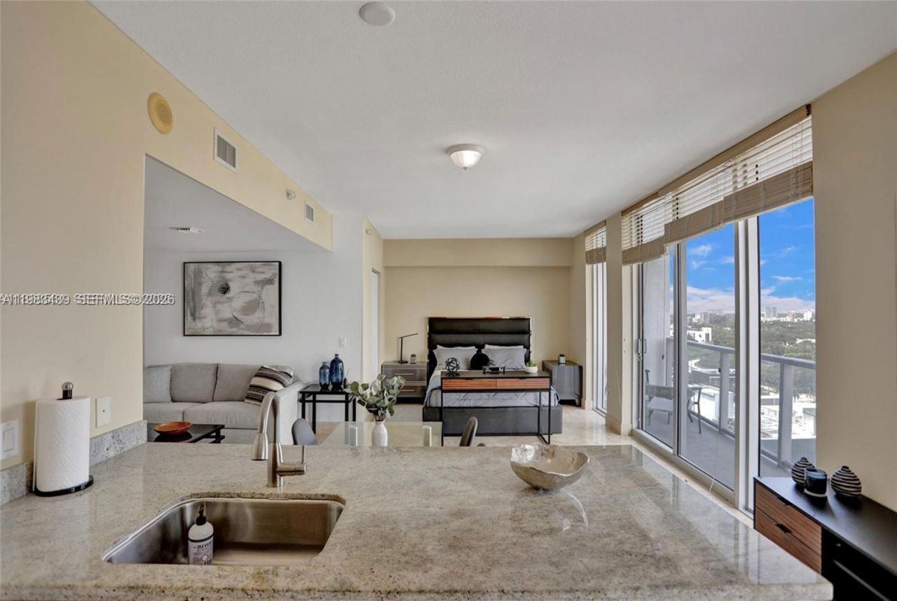 185 SW 7th St, Unit 1600, Miami, FL 33130 Photo