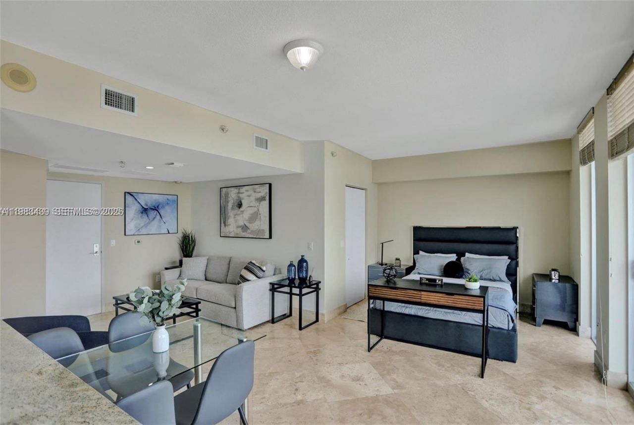 185 SW 7th St, Unit 1600, Miami, FL 33130 Photo