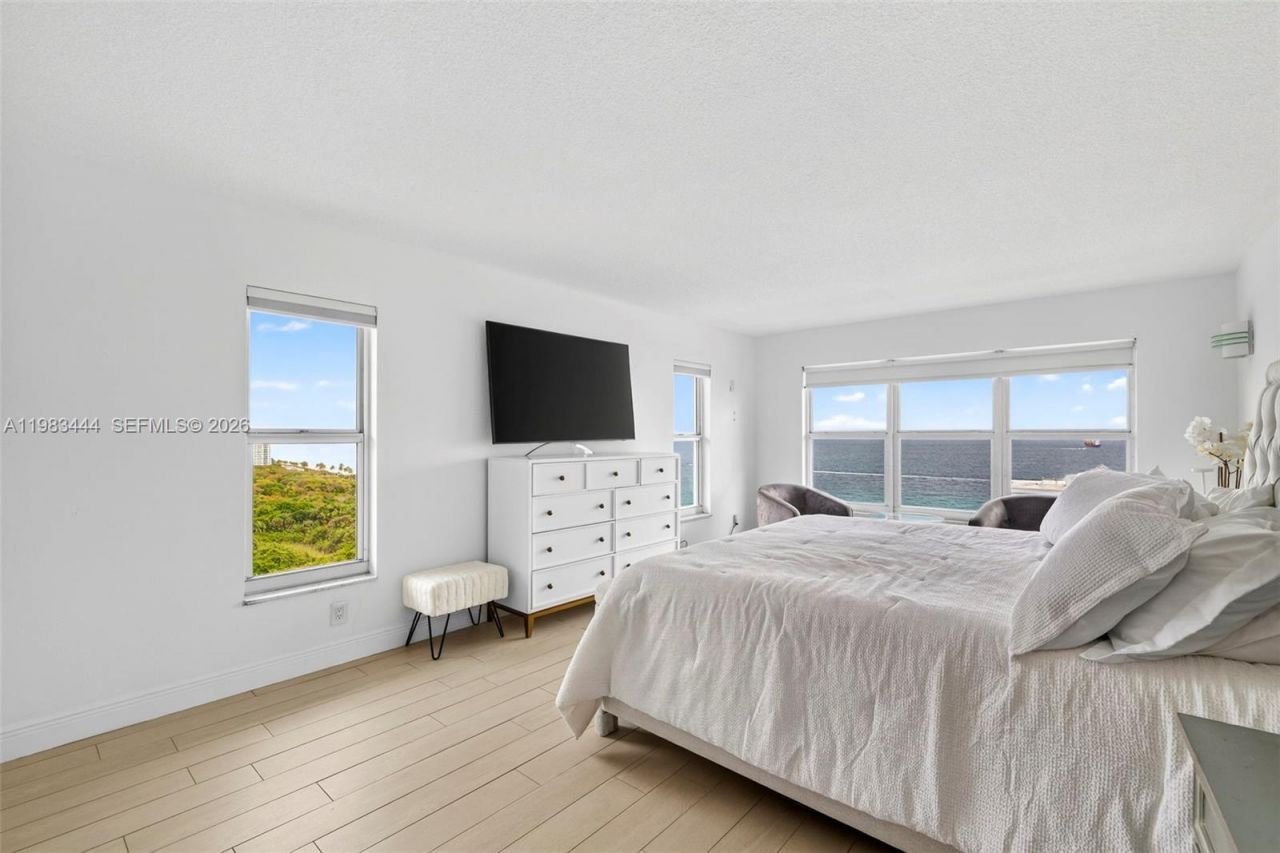 3000 E Sunrise Blvd, Unit PHB, Fort Lauderdale, FL 33304 Photo