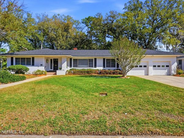 835 GRANADA Boulevard S, Jacksonville, FL 32207