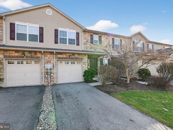 2270 JEANNETTE LANE , EASTON, PA 18040