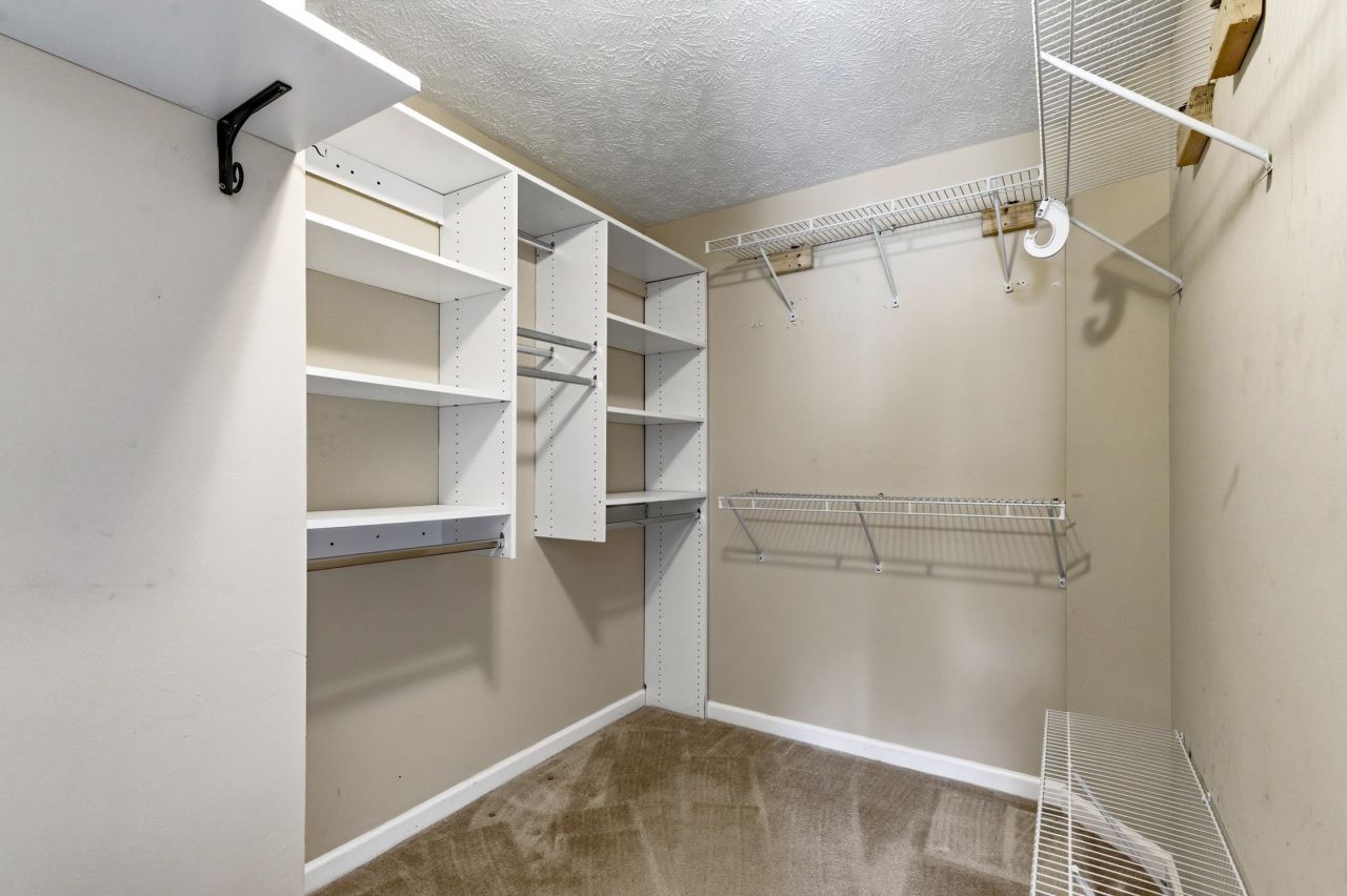 527 Cottage Oaks Circle Photo 13