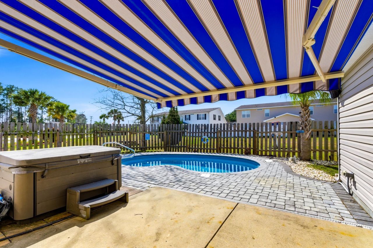 527 Cottage Oaks Circle Photo 17